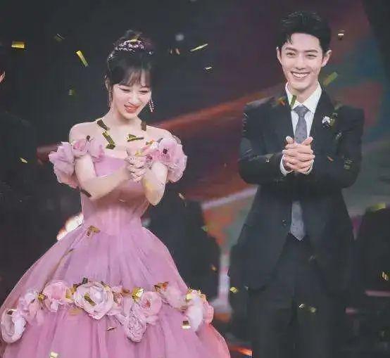 杨迪爆料肖战杨紫视频,揭秘娱乐圈友情与合作的背后